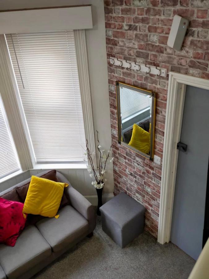 ボーンマスCute & Cosy Loft-Style Studio Close To Beachアパートメント エクステリア 写真